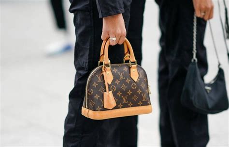 how much does a louis vuitton bag cost|louis vuitton bag price guide.